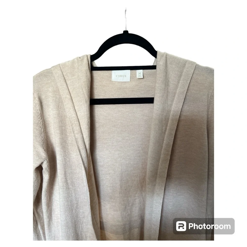 Cyrus open hoodie cardigan tan color in size Medium - Picture 4 of 8